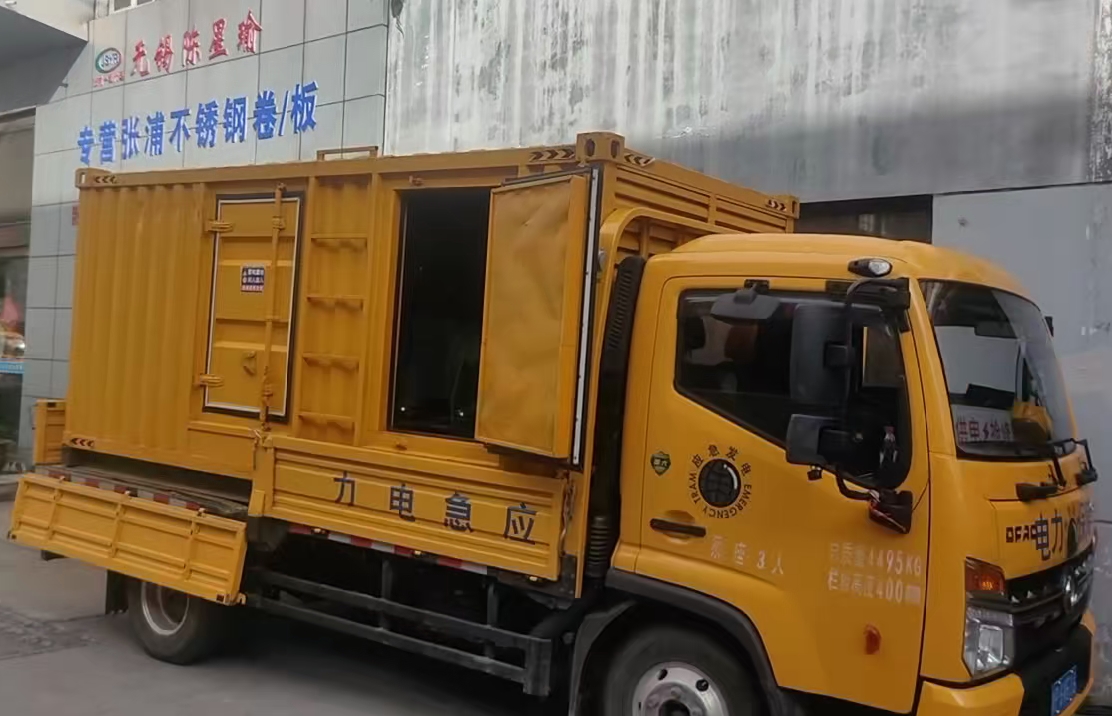 盐湖柴油发电机组负载测试时应如何监控机组的运行状态？